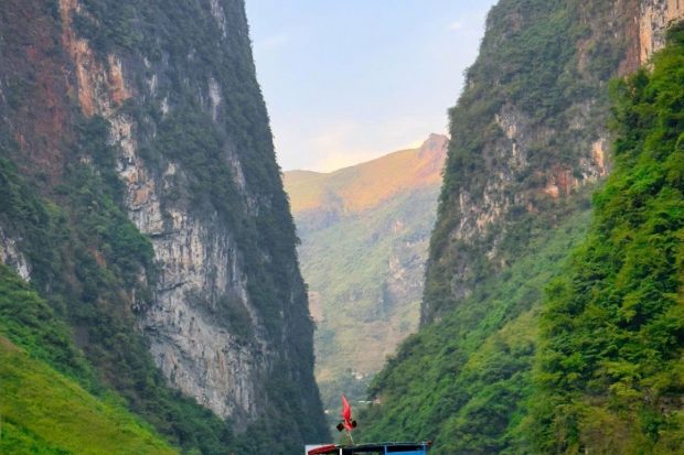 MOTORBIKE TOUR 21 DAYS  DALAT TO HA NOI VIA HO CHI MINH ROAD20