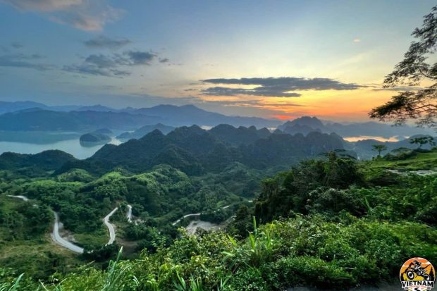 MOTORBIKE TOUR 15 DAYS FROM DA NANG TO HA NOI VIA HO CHI MINH TRAIL2
