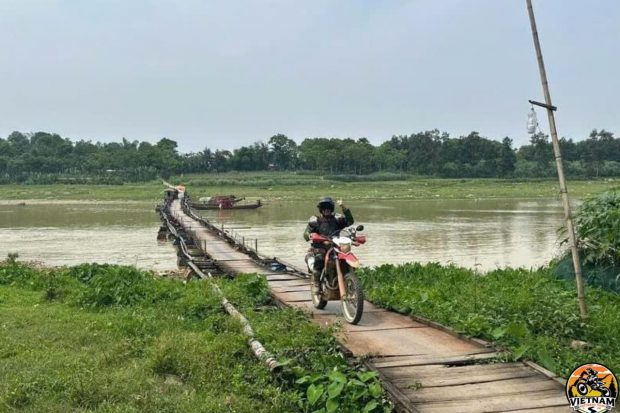 MOTORBIKE TOUR 25 DAYS FROM HO CHI MINH TO HA NOI9